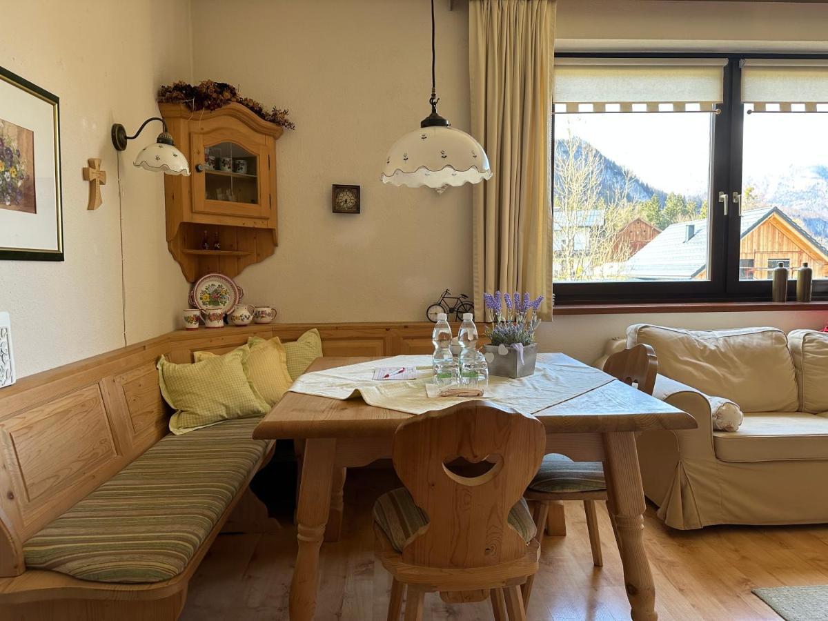 Wohlfühlapartment Dachsteinblick Bad Goisern am Hallstättersee Exterior foto
